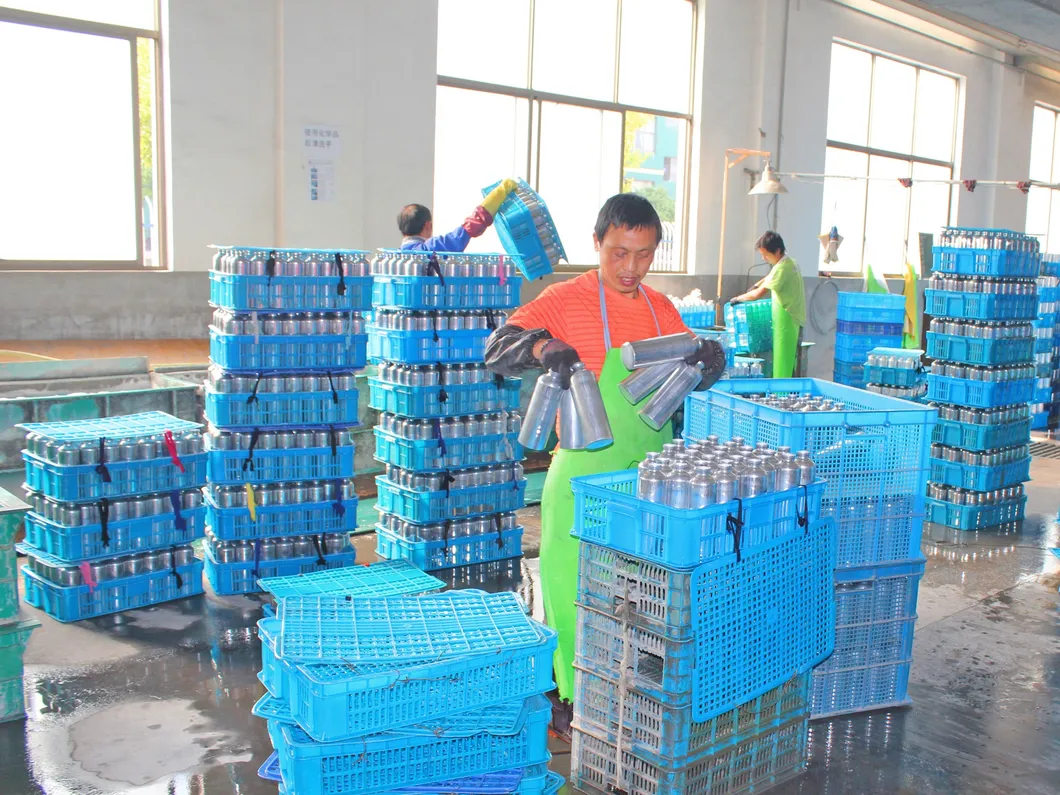 Amazon Hot Sale 250ml Aluminum Cream Whipper with Three Nozzles Whipped Cream Dispenser