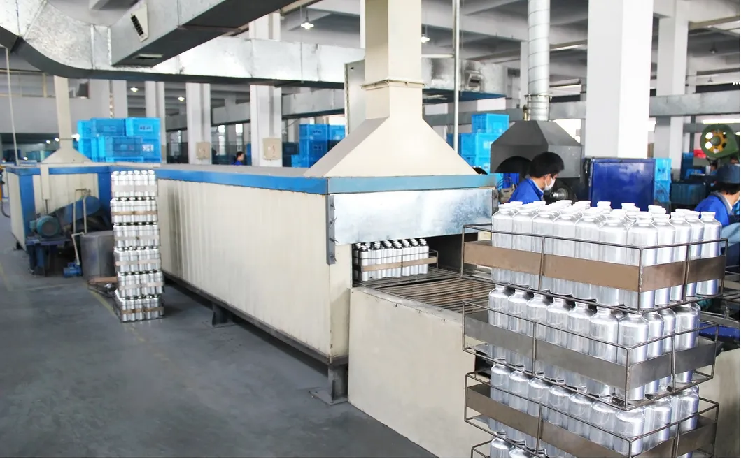 Amazon Hot Sale 500ml Aluminum Cream Whipper with Three Nozzles Whipped Cream Dispenser