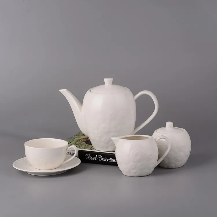 Custom and Luxury Ceramic Coffee Cups and Saucers