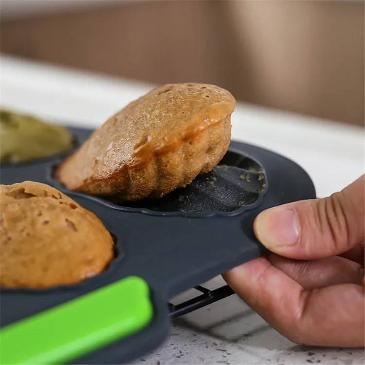 Eco-Friendly Cake Tools 12PCS Baking Mold Silicone Madeleine Cake Pan Chocolate Cookies Cake Mold