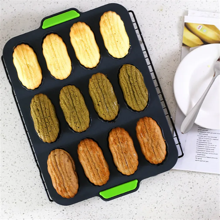 Eco-Friendly Cake Tools 12PCS Baking Mold Silicone Madeleine Cake Pan Chocolate Cookies Cake Mold