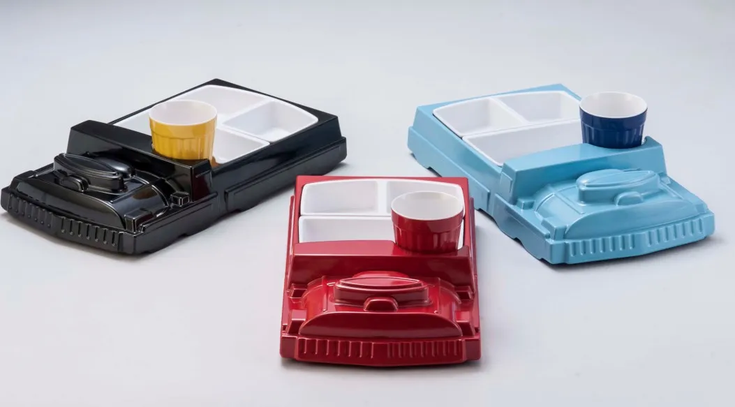 Melamine Kid′s Truck with Cup/Melamine Kid′s Tableware (QQ19900)