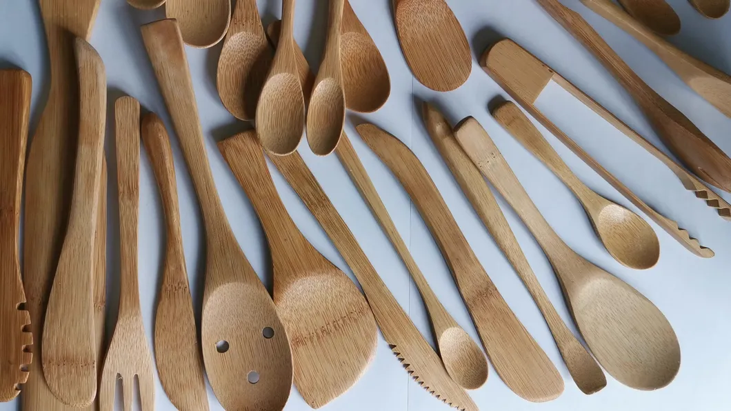 Wooden Kitchen Accessories Set Utensil 6 Piece Bamboo Cooking Utensils with Holder
